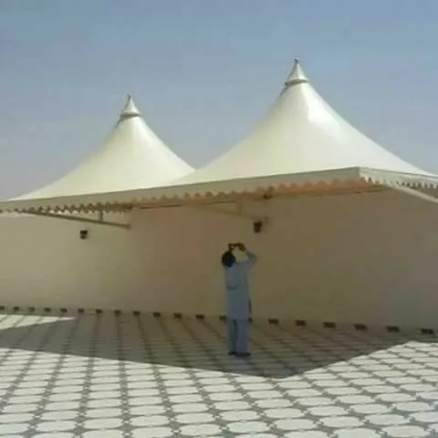 تركيب مظلات هرمية عصرية وجودة عالية في جدة ومكة