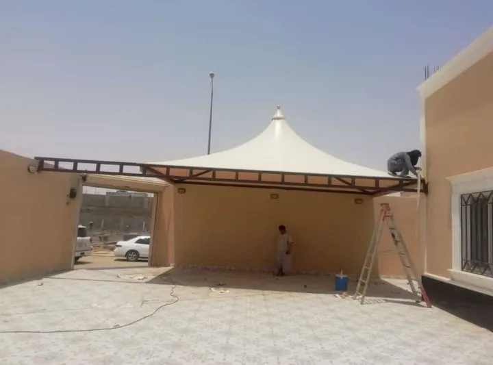 تركيب مظلات هرمية عصرية وجودة عالية في جدة ومكة