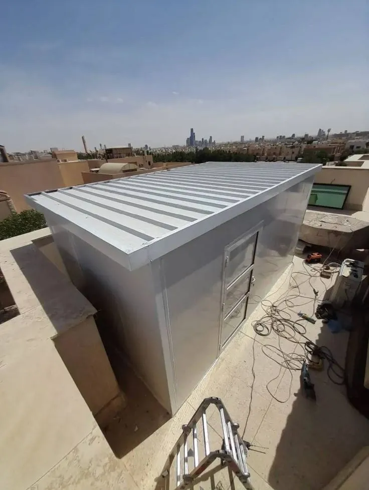 ساندوتش بنل حديث لمشاريعك في جدة ومكة تركيب سريع وعزل ممتاز