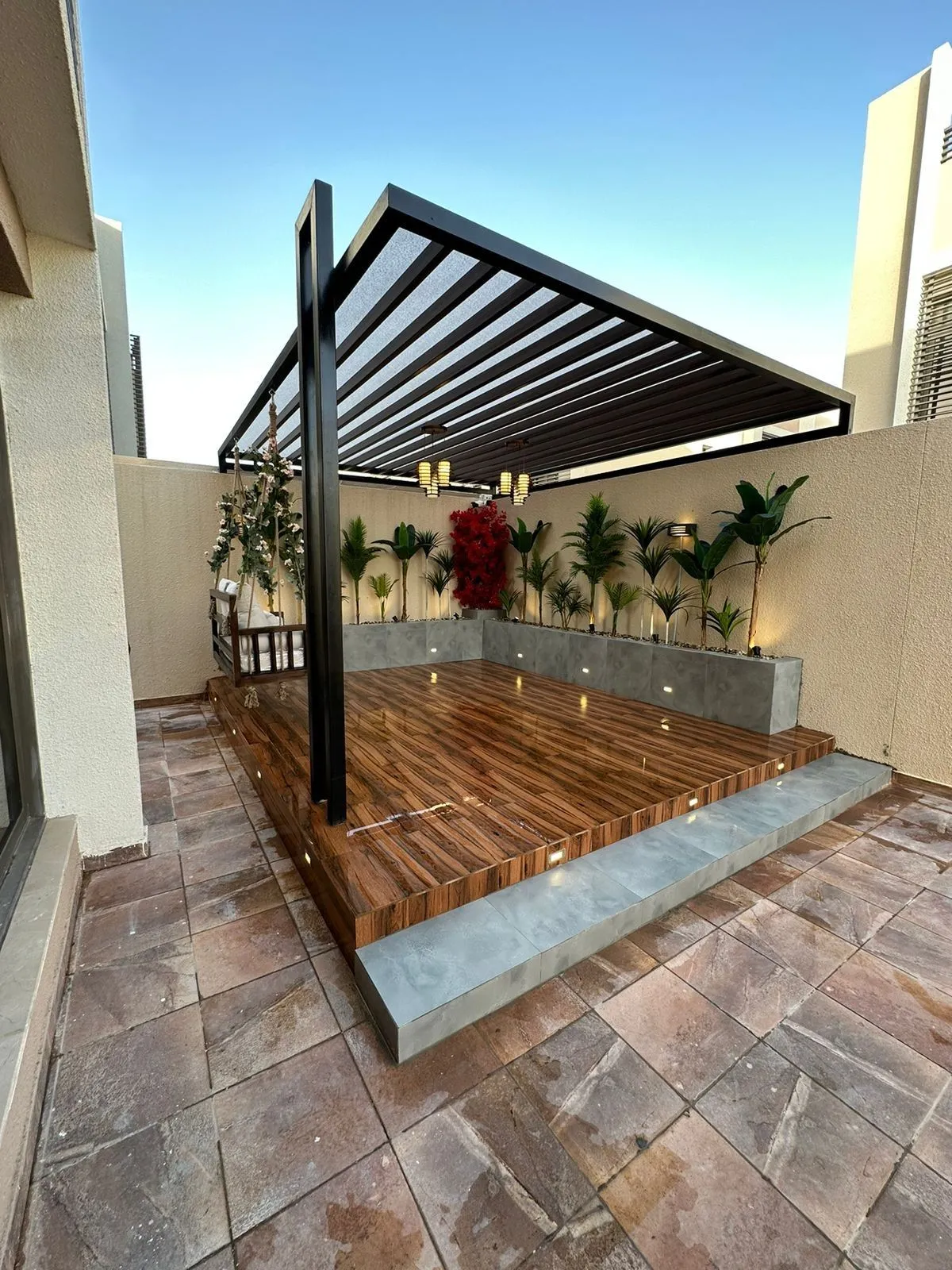 مقاول برجولات خشب وحديد بمكة والمدينة – تصميم وتنفيذ احترافي